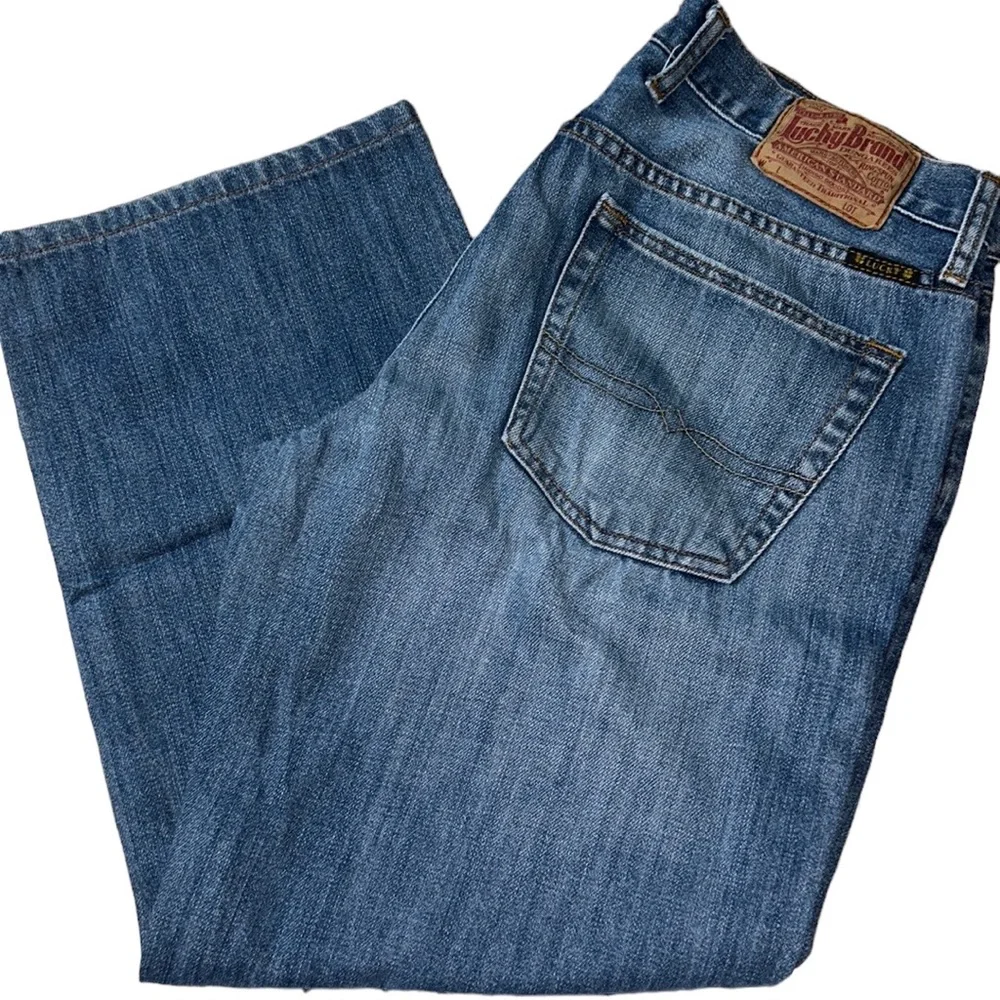 Lucky Brand Retro Style Medium Wash Blue Jeans, Size 34